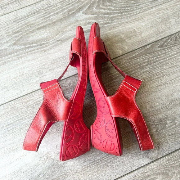 Elegant Red Leather Sandals - Picture 11 of 15